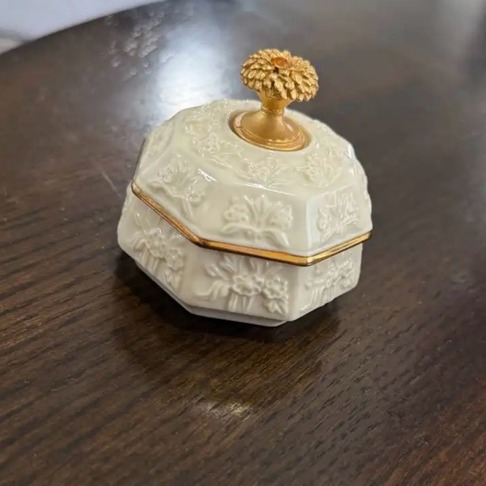 Lenox Cream and Gold Trinket Box